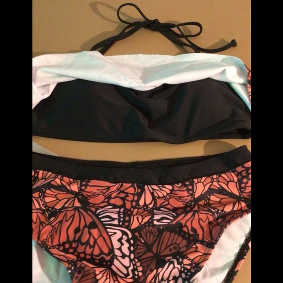NWT BUTTERFLY Design BIKINI - Picture 4 of 10